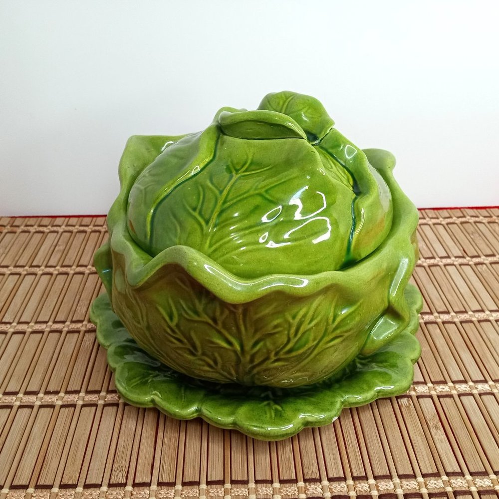 Cabbage Shaped Tureen Covered Bowl and Plate Vintage 1986